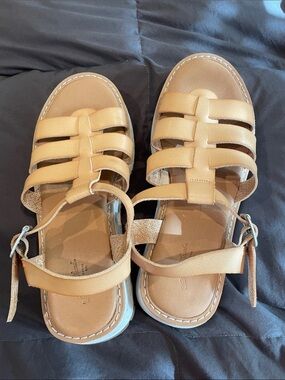 Women’s Tan Leather Universal Thread